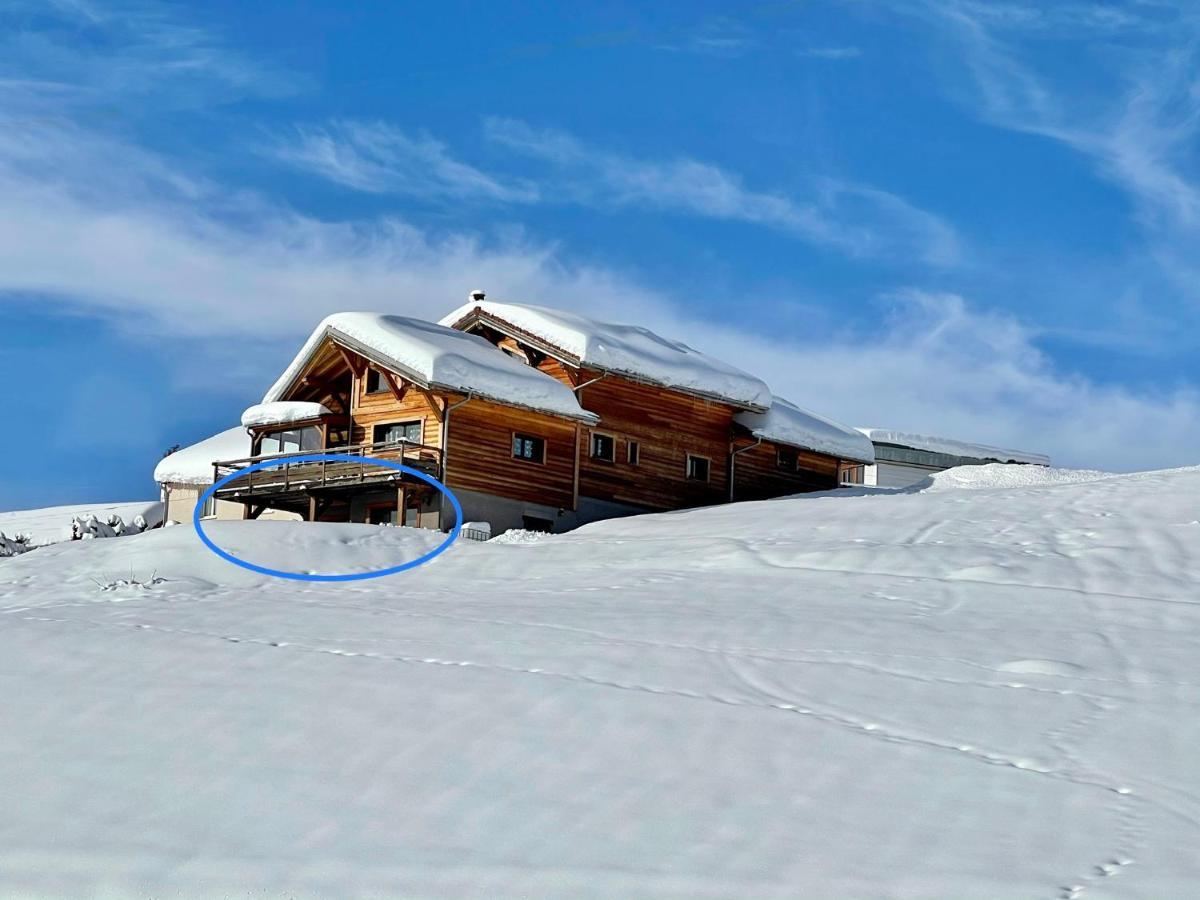 لامورا Gite Avec Terrasse Et Belle Vue - Chaletnelda Com المظهر الخارجي الصورة