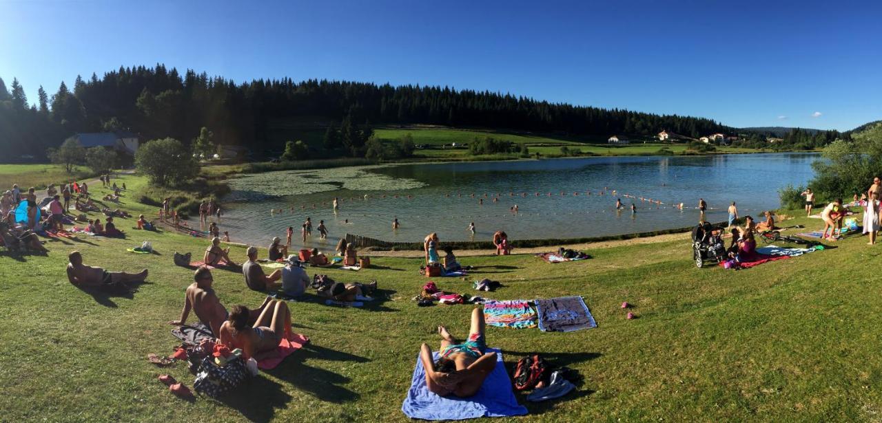 لامورا Gite Avec Terrasse Et Belle Vue - Chaletnelda Com المظهر الخارجي الصورة