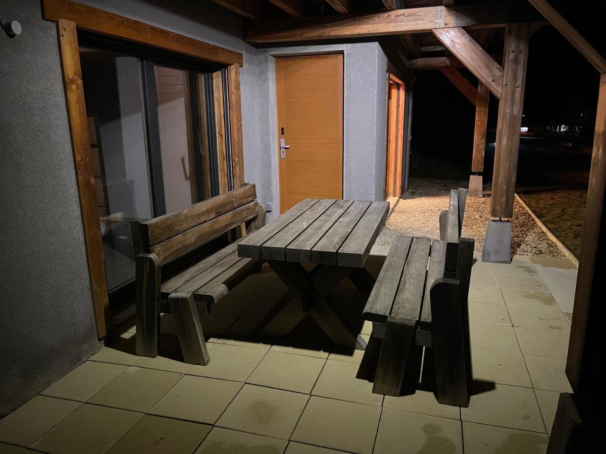 لامورا Gite Avec Terrasse Et Belle Vue - Chaletnelda Com المظهر الخارجي الصورة